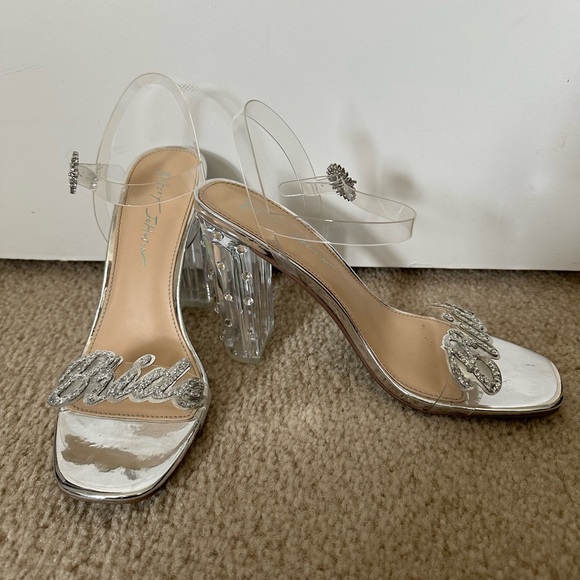 ⭐️NWT⭐️ Betsy Johnson Bride Heels • Rhinestone • Size 8.5 - Picture 2 of 7